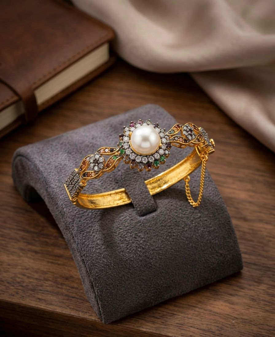 Royal Pearl Bloom Bracelet