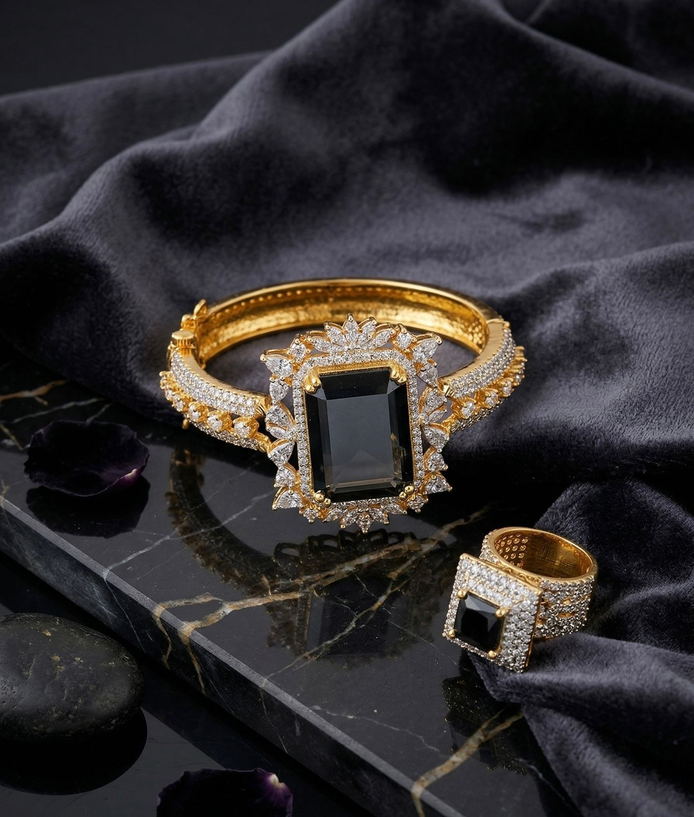 “Midnight Sovereign” Gold-Plated Obsidian Halo Bracelet