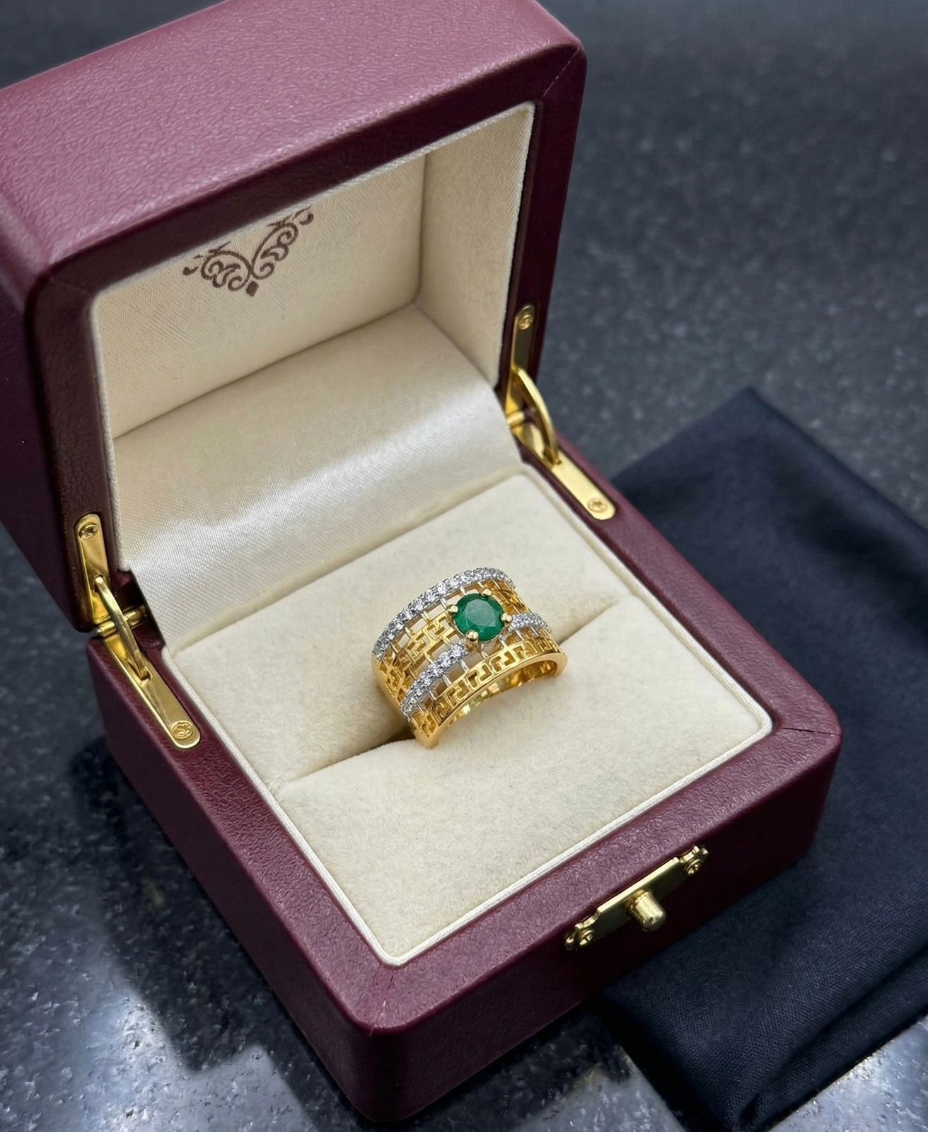 Emerald Imperial Band Ring