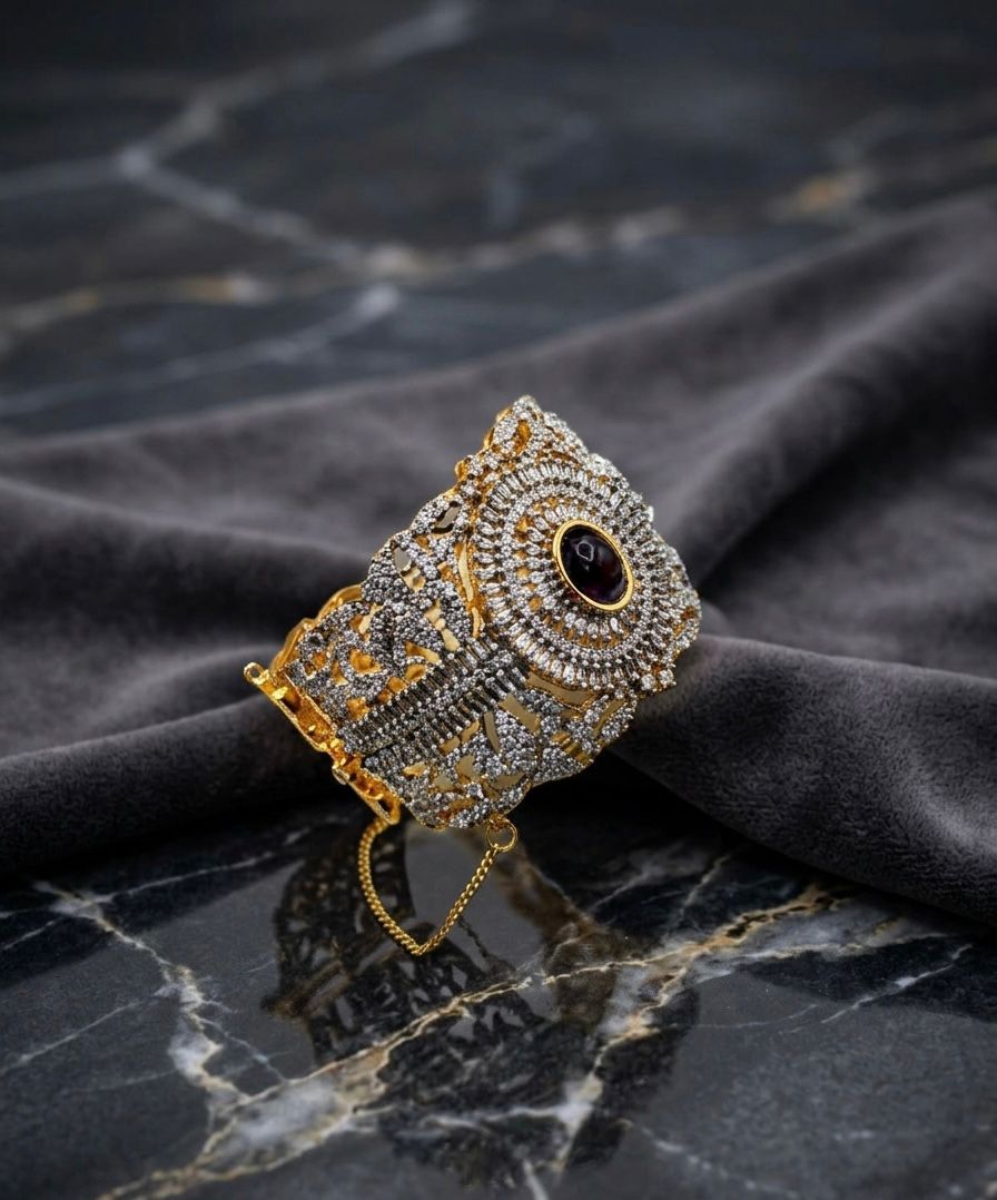 Celestial Crown Armlet