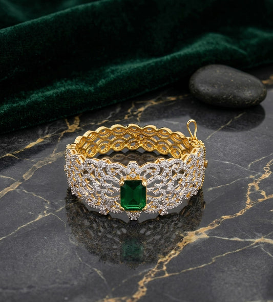 Emerald Crown Armlet