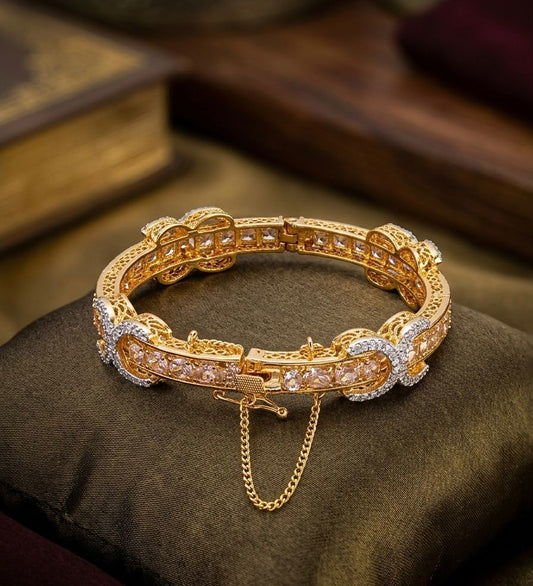 Golden Infinity Armlet