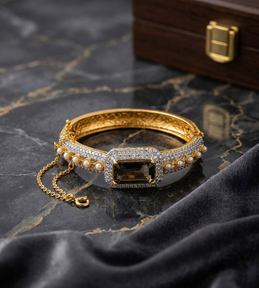 Midnight Pearl Royale Armlet 🖤