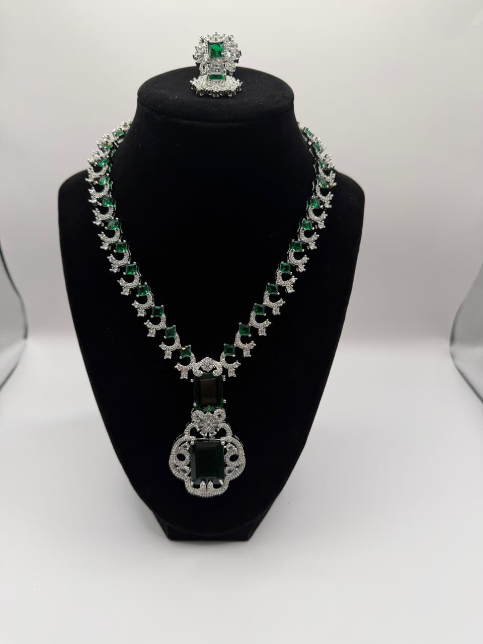 Emerald Majesty